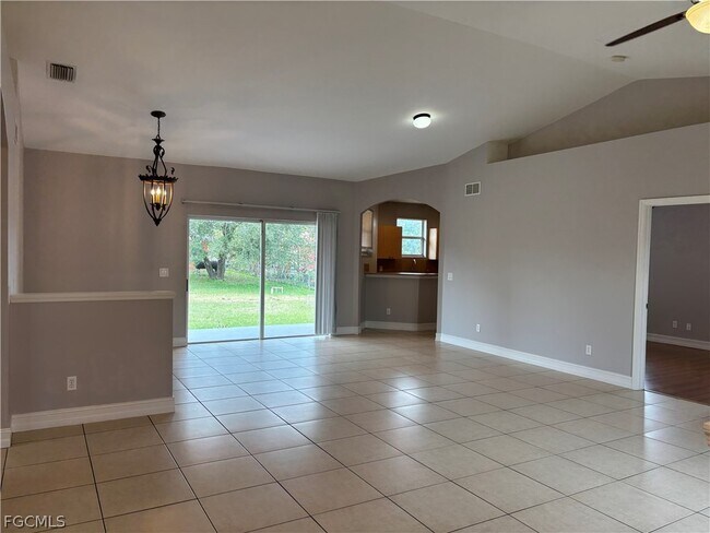 Photo - 2902 Colin Ave S