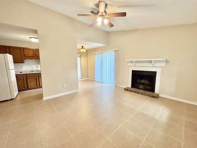 Photo - 9345 Chisholm Rd