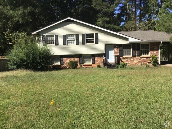 Building Photo - 7299 Indian Hill Trail Rental