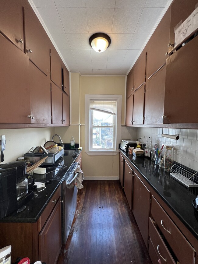 Photo - 21 Chandler St Unit 2