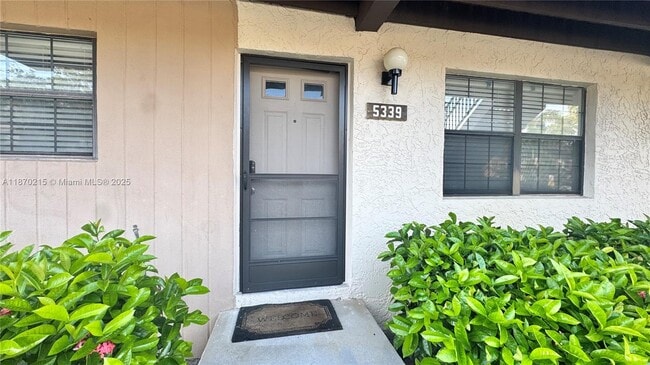 Building Photo - 5339 Treetops Dr Unit T105 Rental