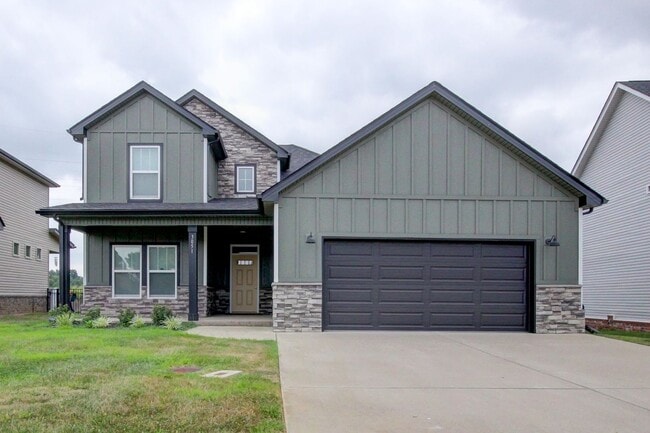 Building Photo - BELLS and WHISTLES....hurry!!!! Rental