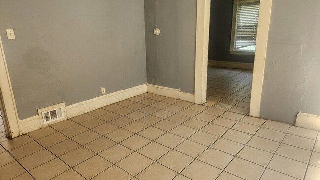 Photo - 2755-2757 N 33rd St. Unit 2757 Upper