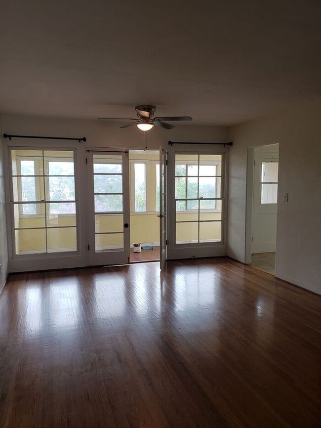 Building Photo - Charming 2bdr house overlooking downtown La Mesa!