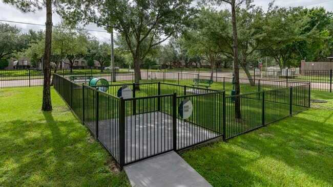 Parkland at West Oaks