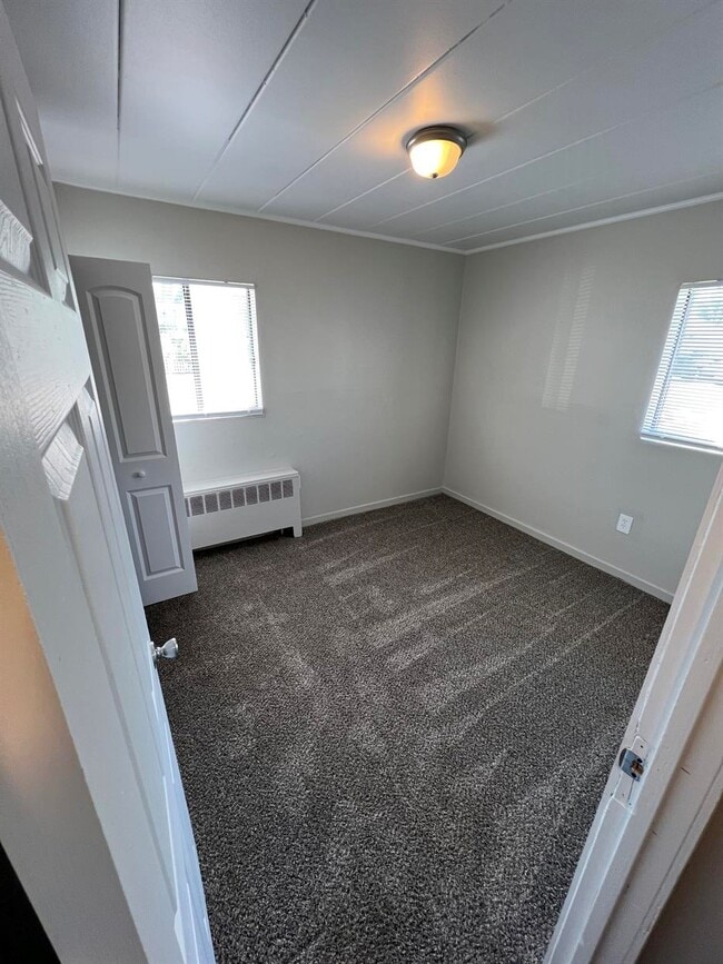 6311 6353 Middlebelt Rd