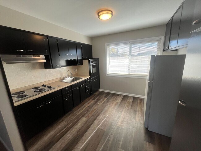 Photo - 6051 Laurel Hall Dr Unit 6051 Laurel Hall Dr #4