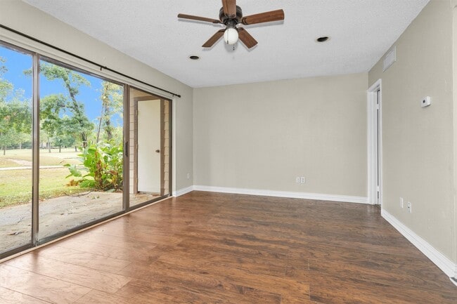 Building Photo - 12900 Walden Rd Unit I-903