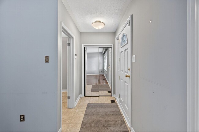 Photo - 80 Guernsey Dr