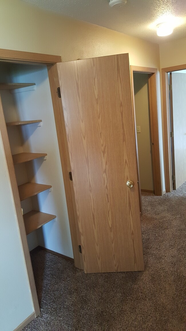 Photo - 3043 18th St S