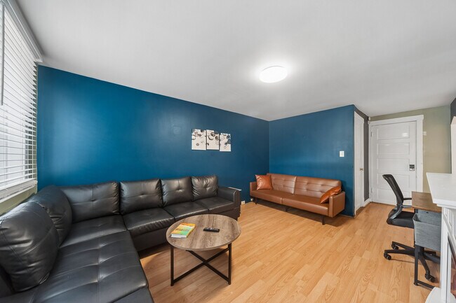 Photo - 2818 N Ashland Ave Unit G