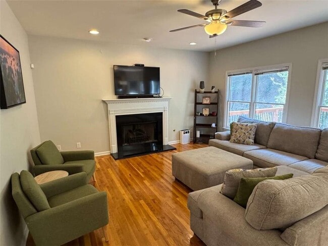 Photo - 3010 Ridge Oak Dr