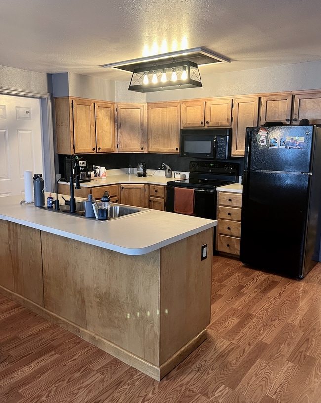 Photo - 122 Goldfish Farm Rd SE