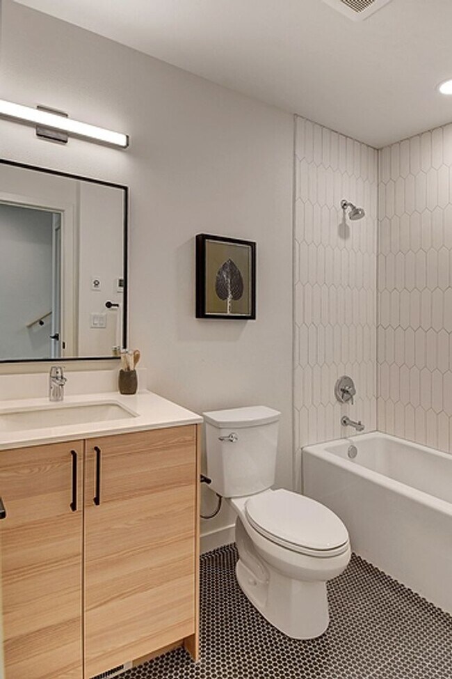 Photo - Queen Anne Townhome