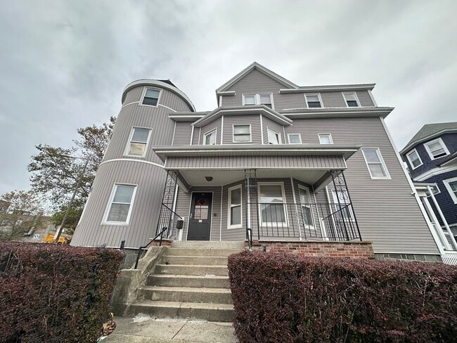 Building Photo - 16 Columbia Rd Unit 1 Rental