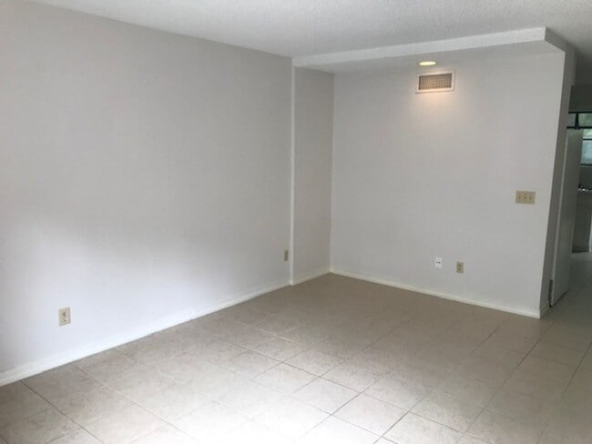 Photo - Excellent Town Home Near Campus!