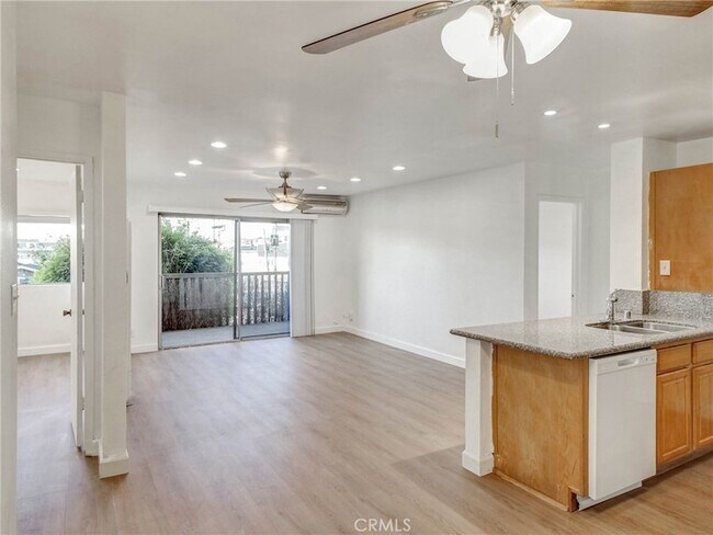 Photo - 4727 W 147th St Unit 109