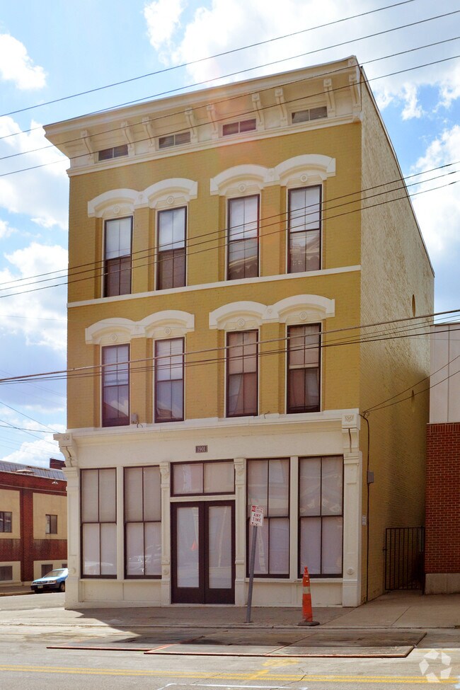 Photo - 1901 Freeman Ave