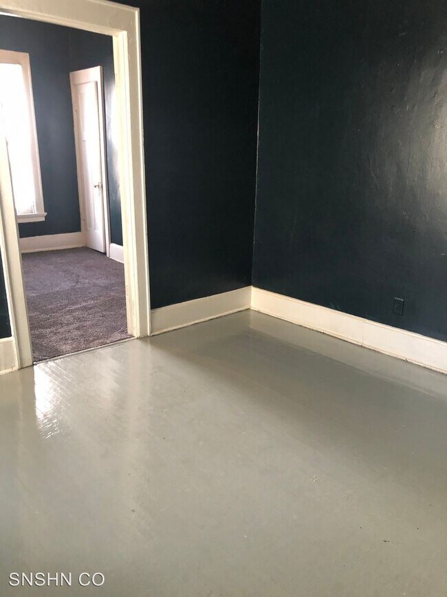 Photo - 1234 W Walker St