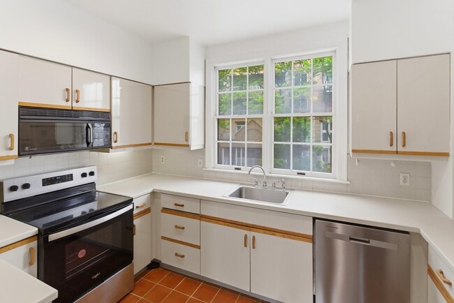 Photo - 204 Shearwater Ct W Unit 21