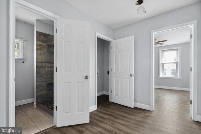 Photo - 171 E Sharpnack St