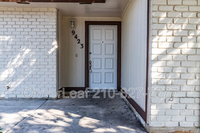 Photo - 9423 Cliff Way St