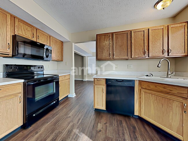 Photo - 19428 Amber Way