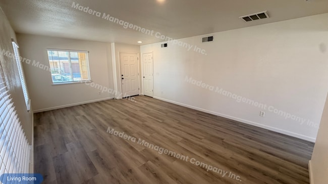 846 Papaya St