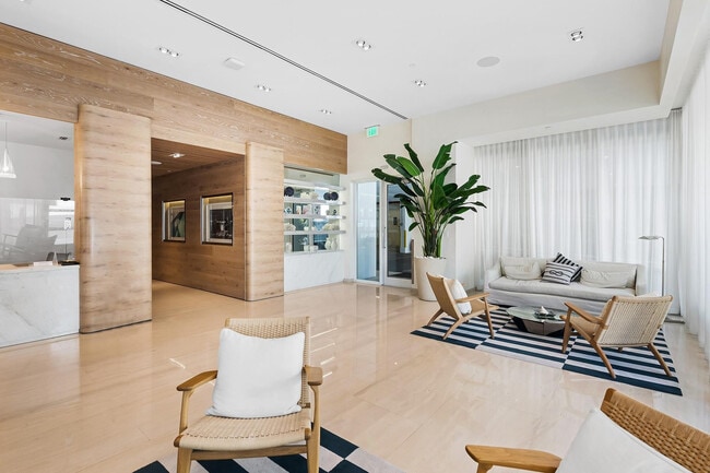 Photo - 401 N Birch Rd Unidad 515