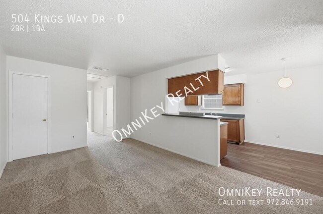 Photo - 504 Kings Way Dr Unit D