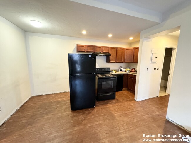 Photo - 13 Ruggles St Condo Unit 2