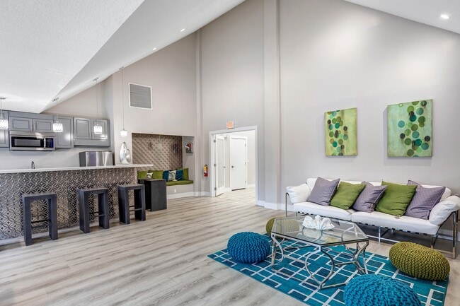 Photo - Flats on the Green