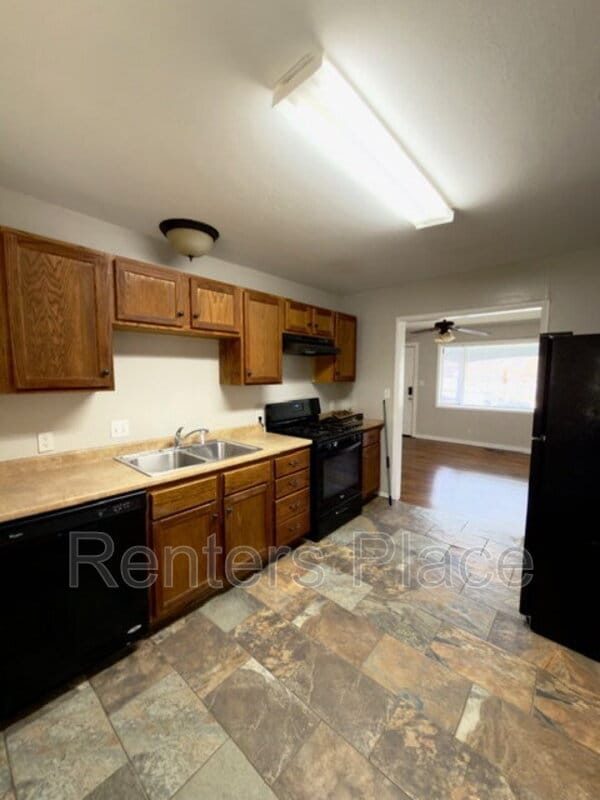 Photo - 7212 E 4th Pl