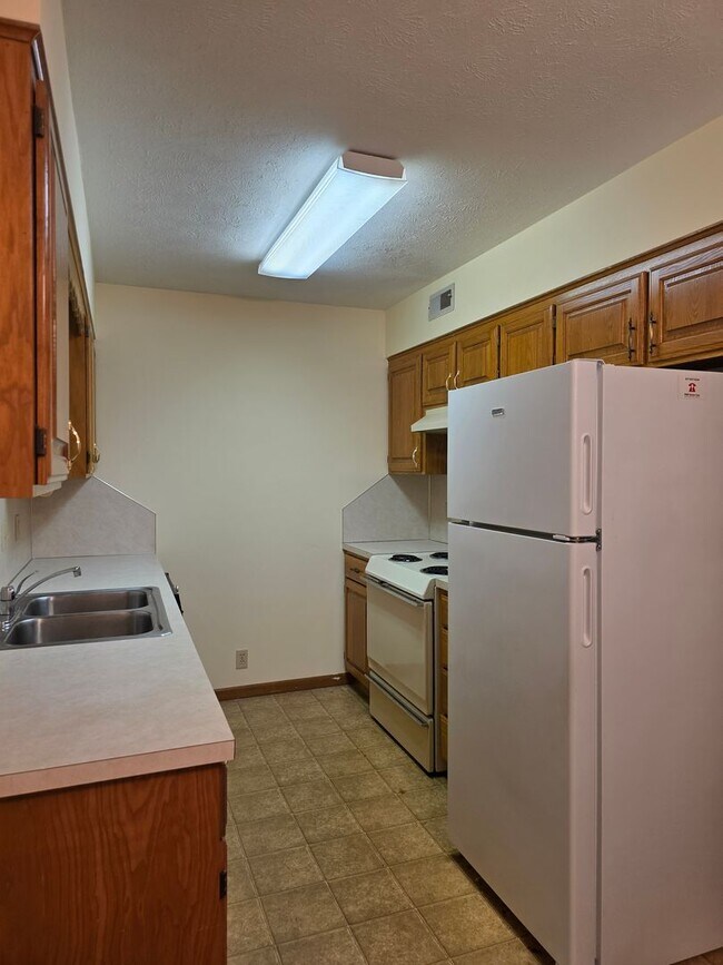 Photo - Lamplighter 1 Unit 301
