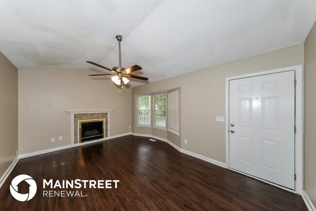 Photo - 6568 Davison Rd