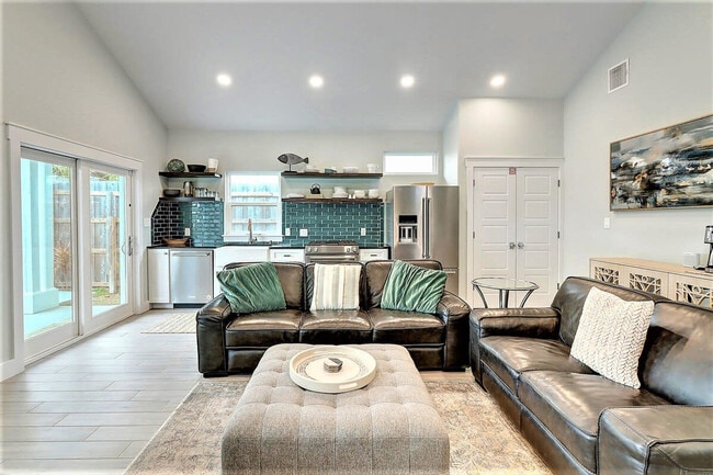 Photo - 224 E Oaks Ave Unit SI ID1023164P