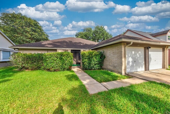 Photo - 6818 Brockington Dr
