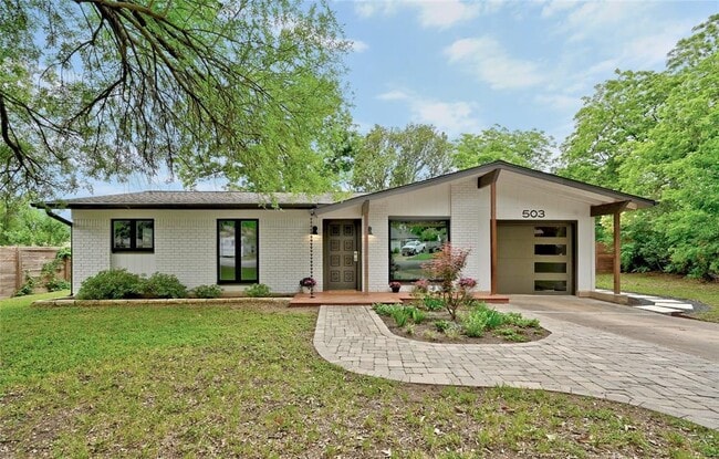 Photo - 503 Harway Ct House