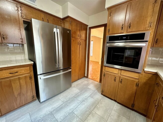 Photo - 12910 Queensbury Ln