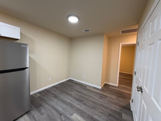 Photo - 308 S Third Street-Apartment 2 Unidad Apartment 2