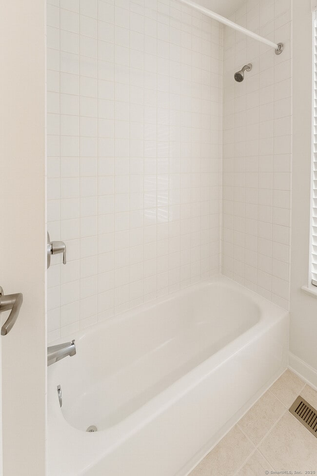 Photo - 295 Ashmun St