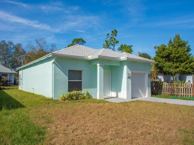 Photo - 2505 87th Ave