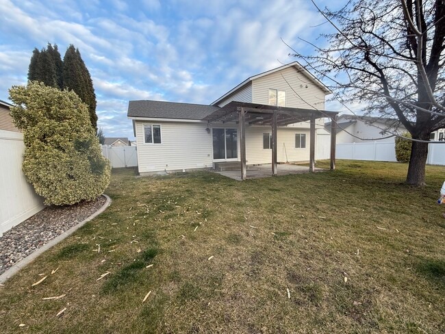 Photo - 5312 Bakerloo Ln