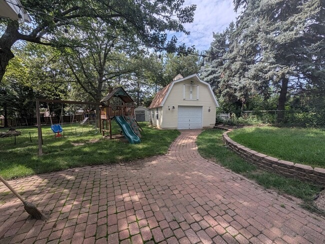 Photo - 808 Leprechaun Ln