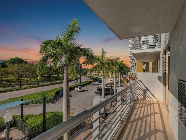 Building Photo - 1830 Radius Dr Unit 214