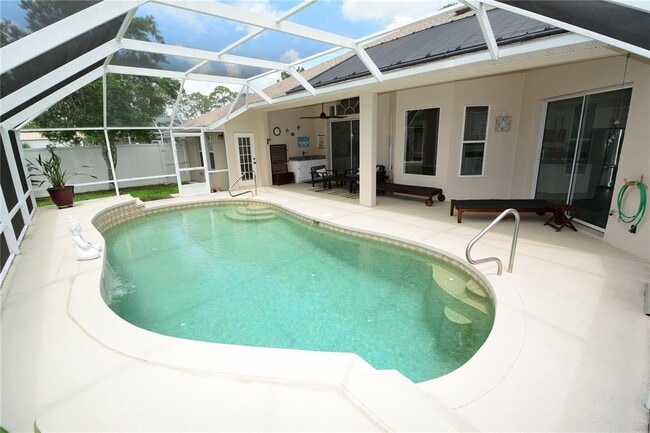 Photo - 18 Wellwater Dr