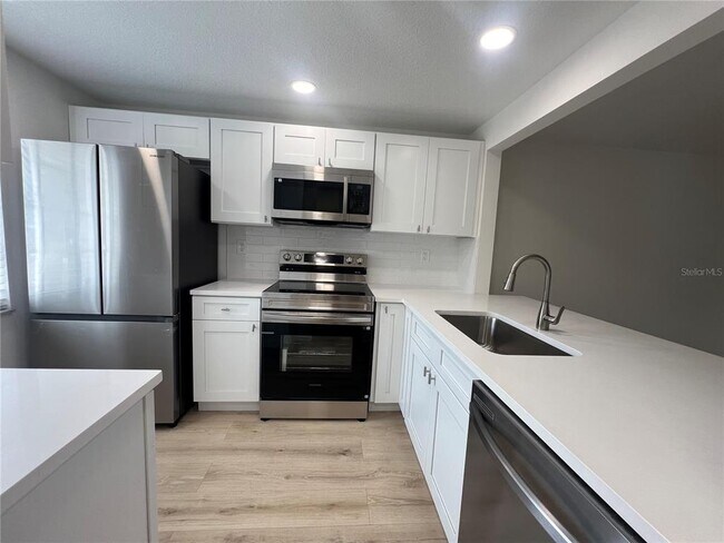 4223 Sheldon Pl Unit 23