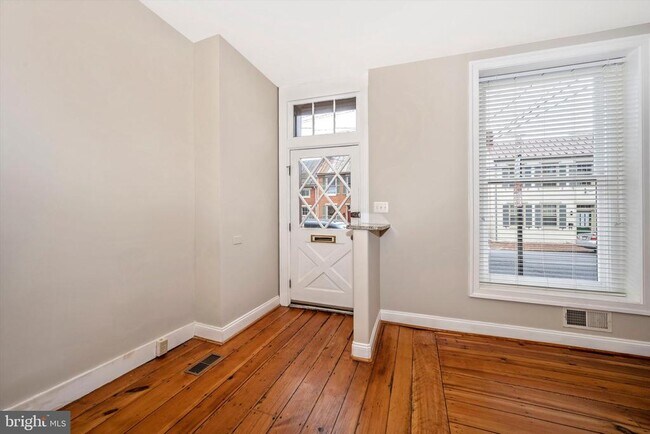 Photo - 315 W Patrick St
