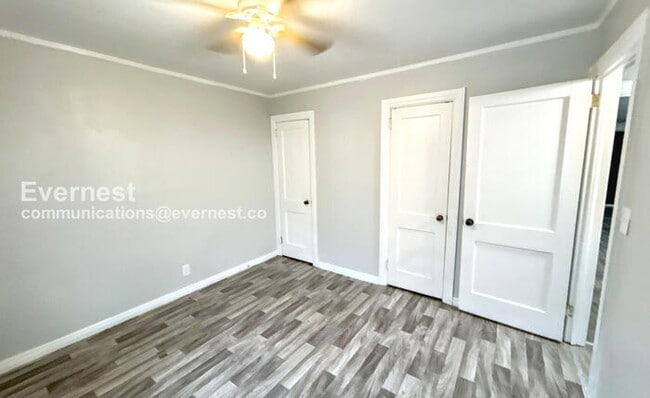 Photo - 913 Meadowbrook Dr