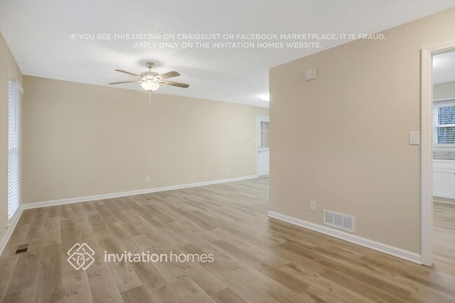 Photo - 1439 Summit Chase Dr SW